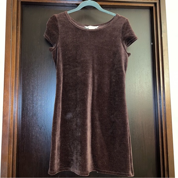 Brown dress - Picture 1 of 2